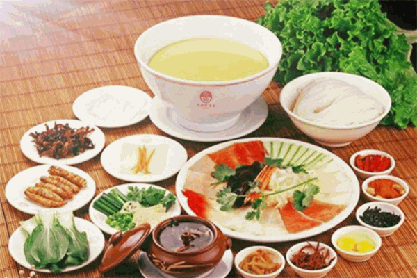 品香阁过桥米线